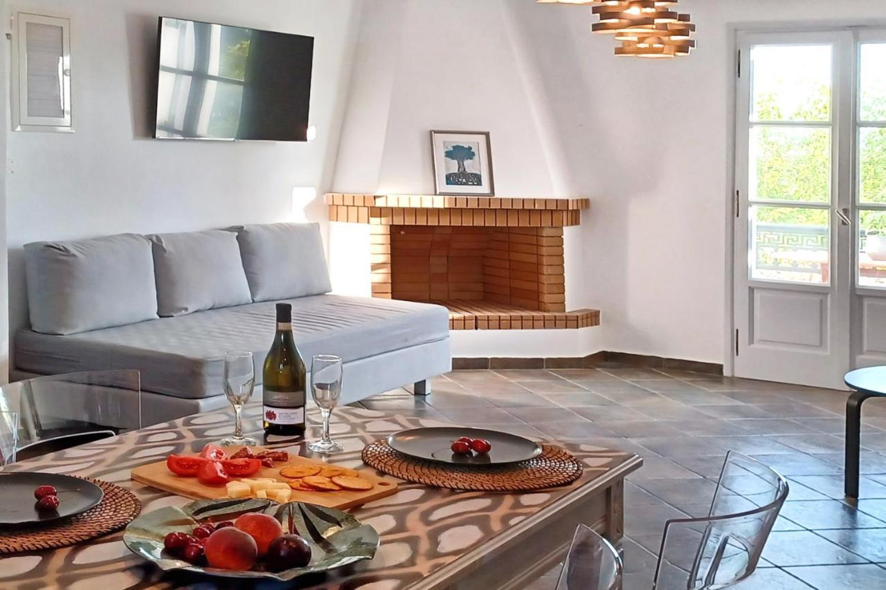 Sea Lilies Suites Плака Экстерьер фото
