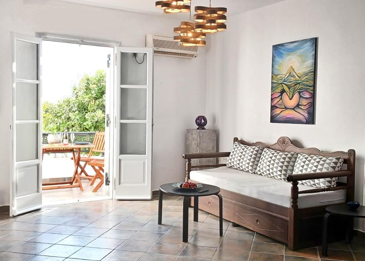 Sea Lilies Suites Плака Экстерьер фото