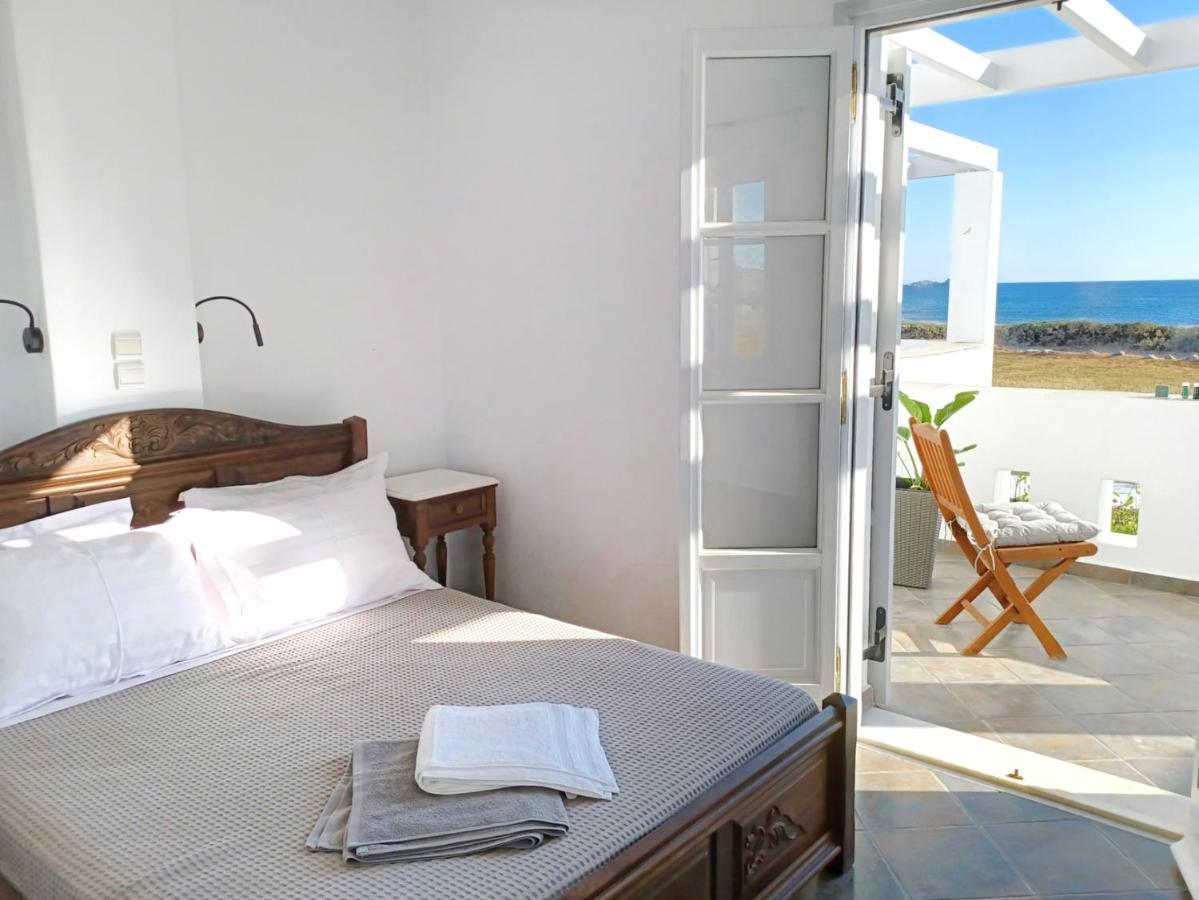 Sea Lilies Suites Плака Экстерьер фото
