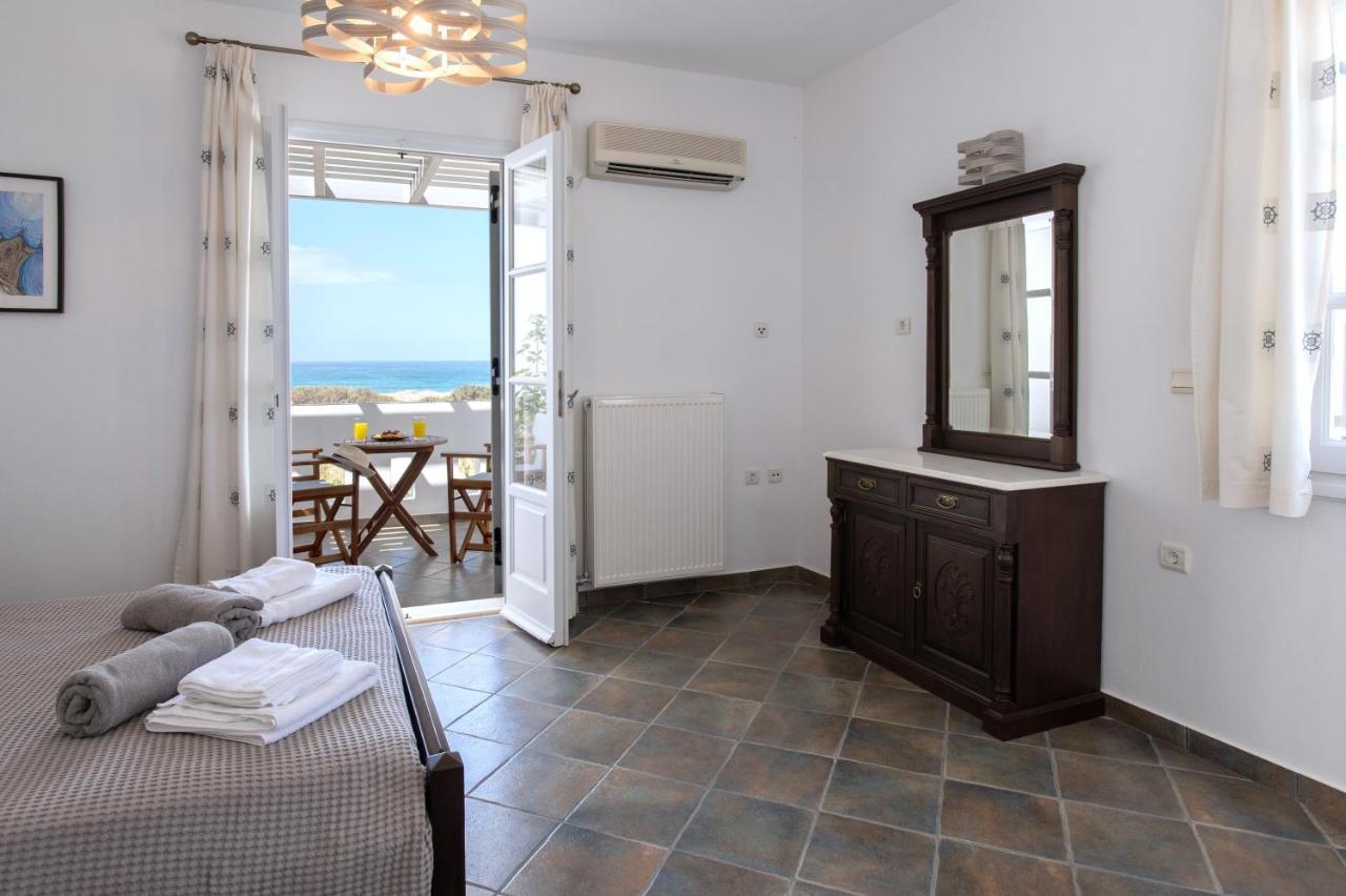 Sea Lilies Suites Плака Экстерьер фото