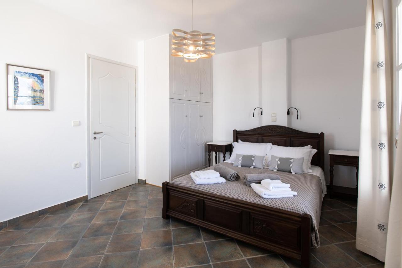 Sea Lilies Suites Плака Экстерьер фото