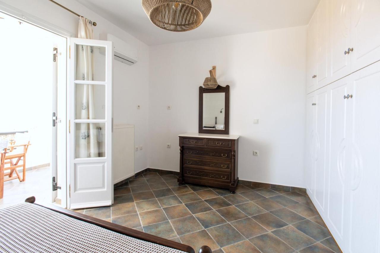 Sea Lilies Suites Плака Экстерьер фото