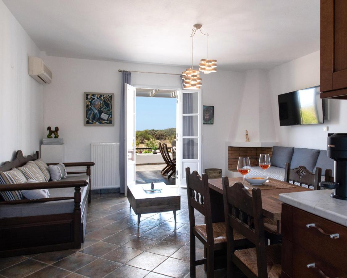 Sea Lilies Suites Плака Экстерьер фото