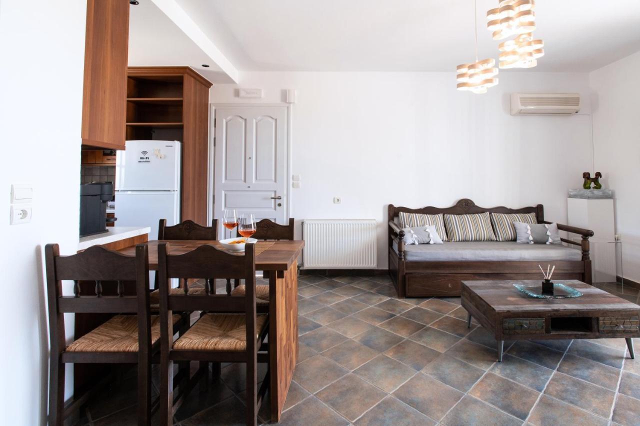 Sea Lilies Suites Плака Экстерьер фото