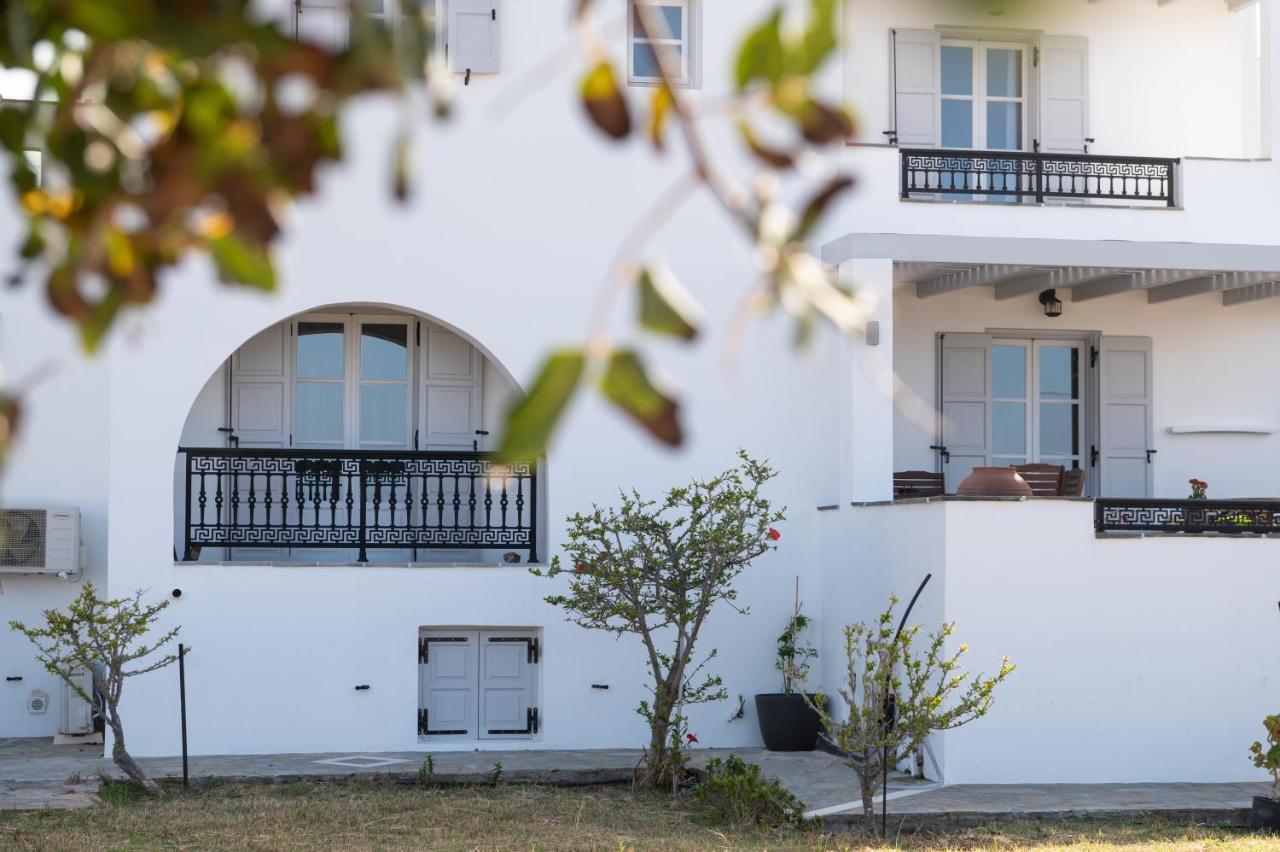 Sea Lilies Suites Плака Экстерьер фото
